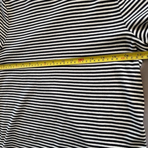 Madewell Lo Fi Tee in Mini Stripe Top Size Medium - Picture 12 of 12